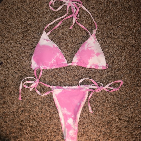 Brandy Melville Other - Tie dye bikini 💕🌸